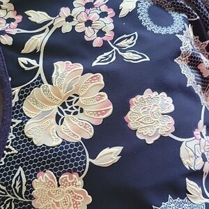 Mai Soli navy flower top womens size small